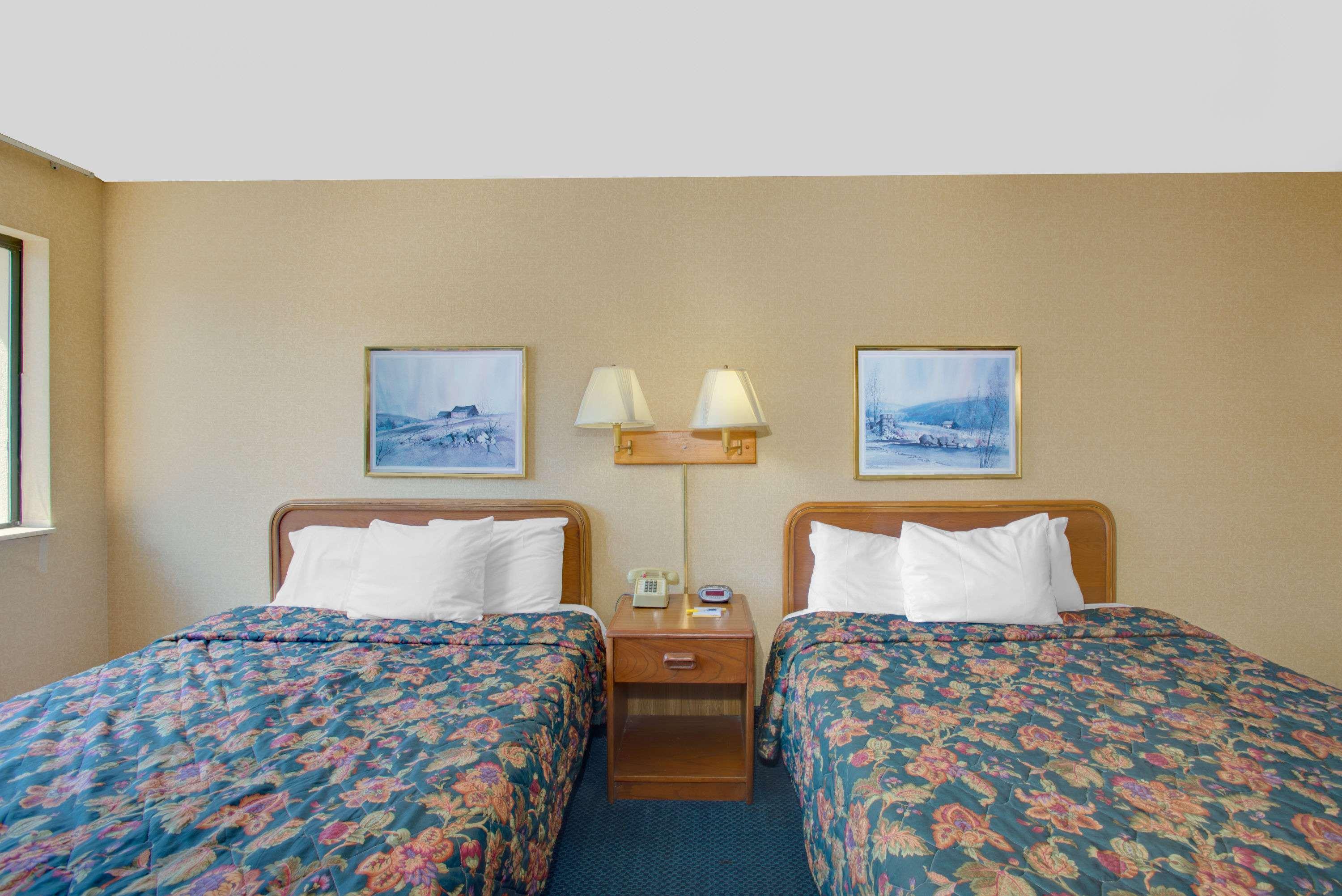 Days Inn By Wyndham Auburn/Finger Lakes Region Exteriör bild