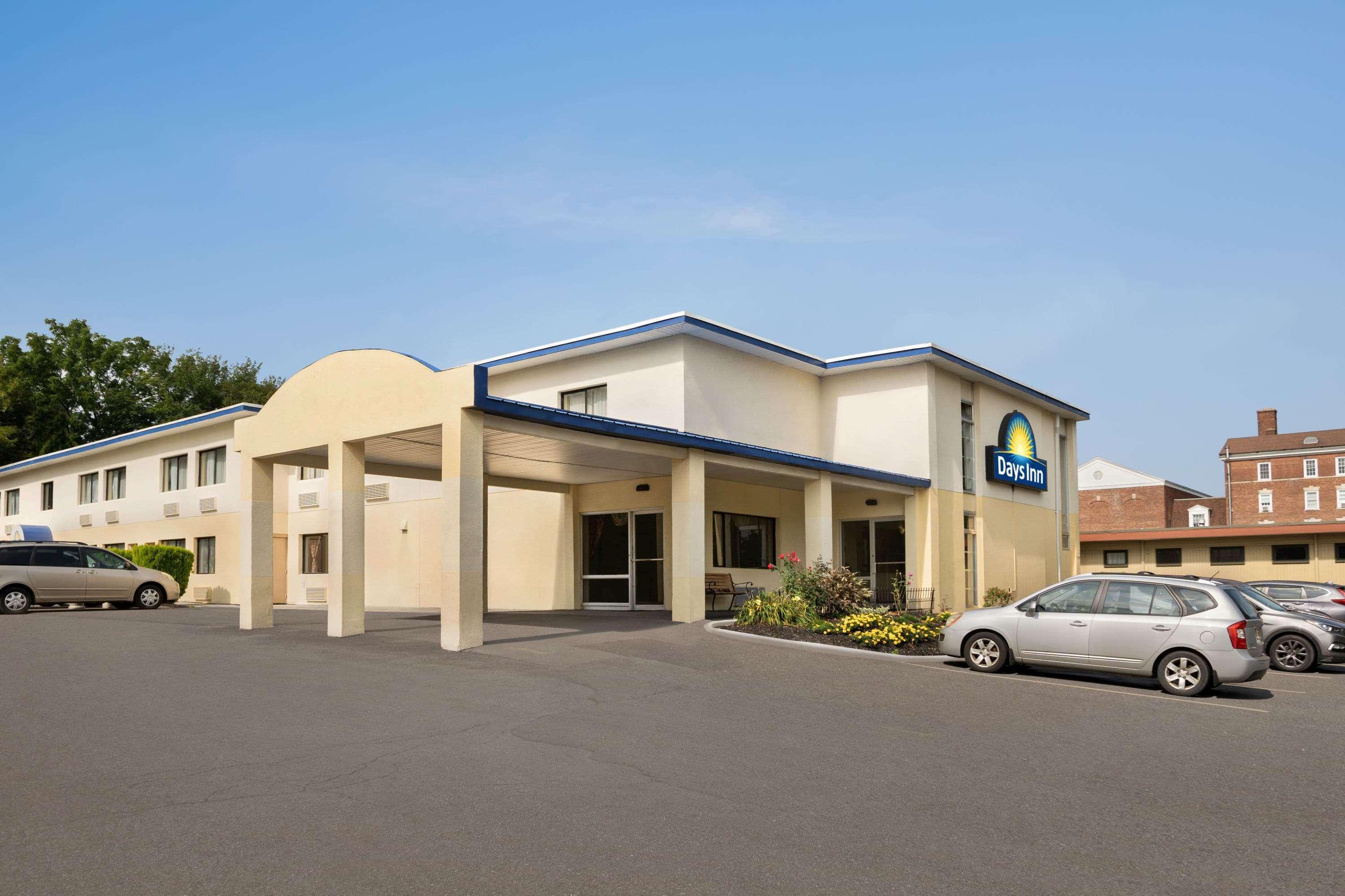 Days Inn By Wyndham Auburn/Finger Lakes Region Exteriör bild