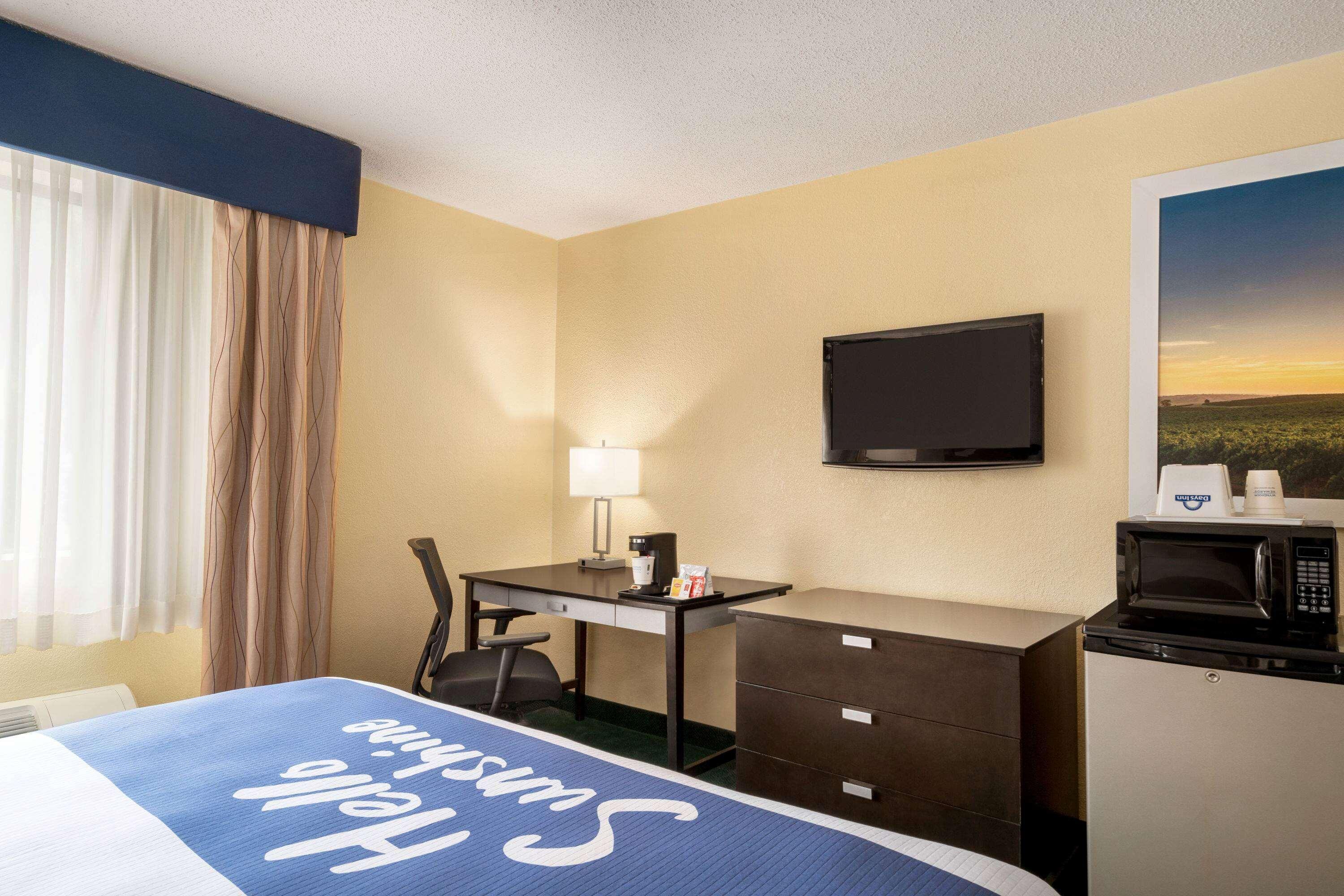 Days Inn By Wyndham Auburn/Finger Lakes Region Exteriör bild